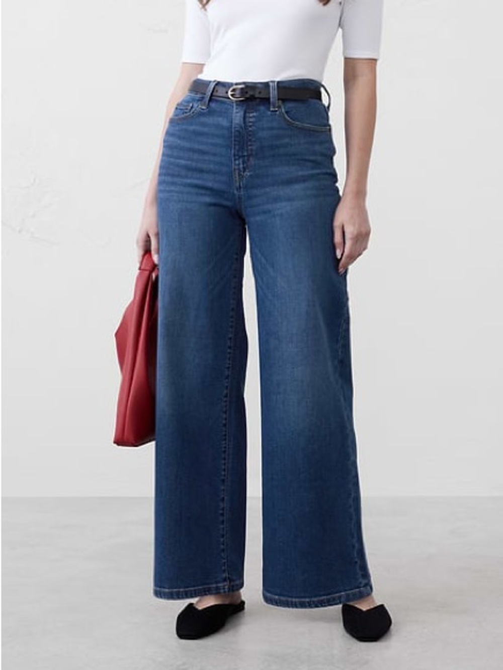 Banana Republic High Rise Wide Leg Jean size 29/8 in Dark Wash